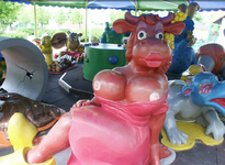 bonbon land carousel_1.png