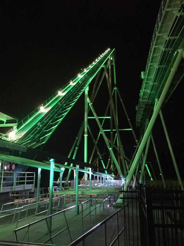 00fury325.jpg