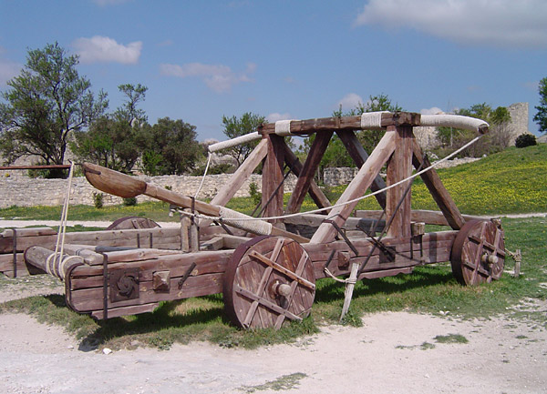 Replica_catapult.jpg