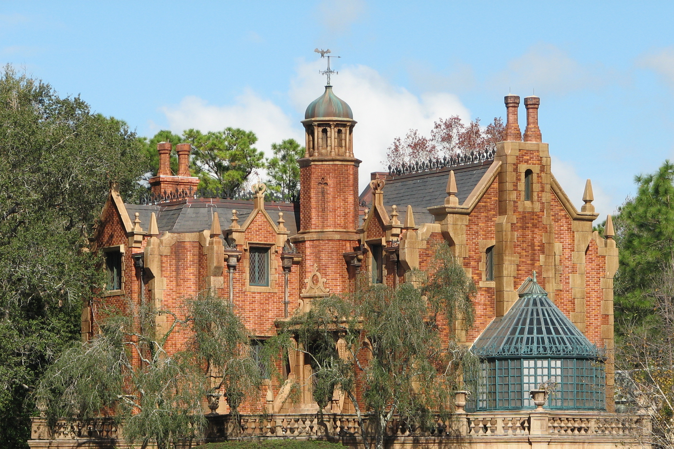 The_Haunted_Mansion.jpg