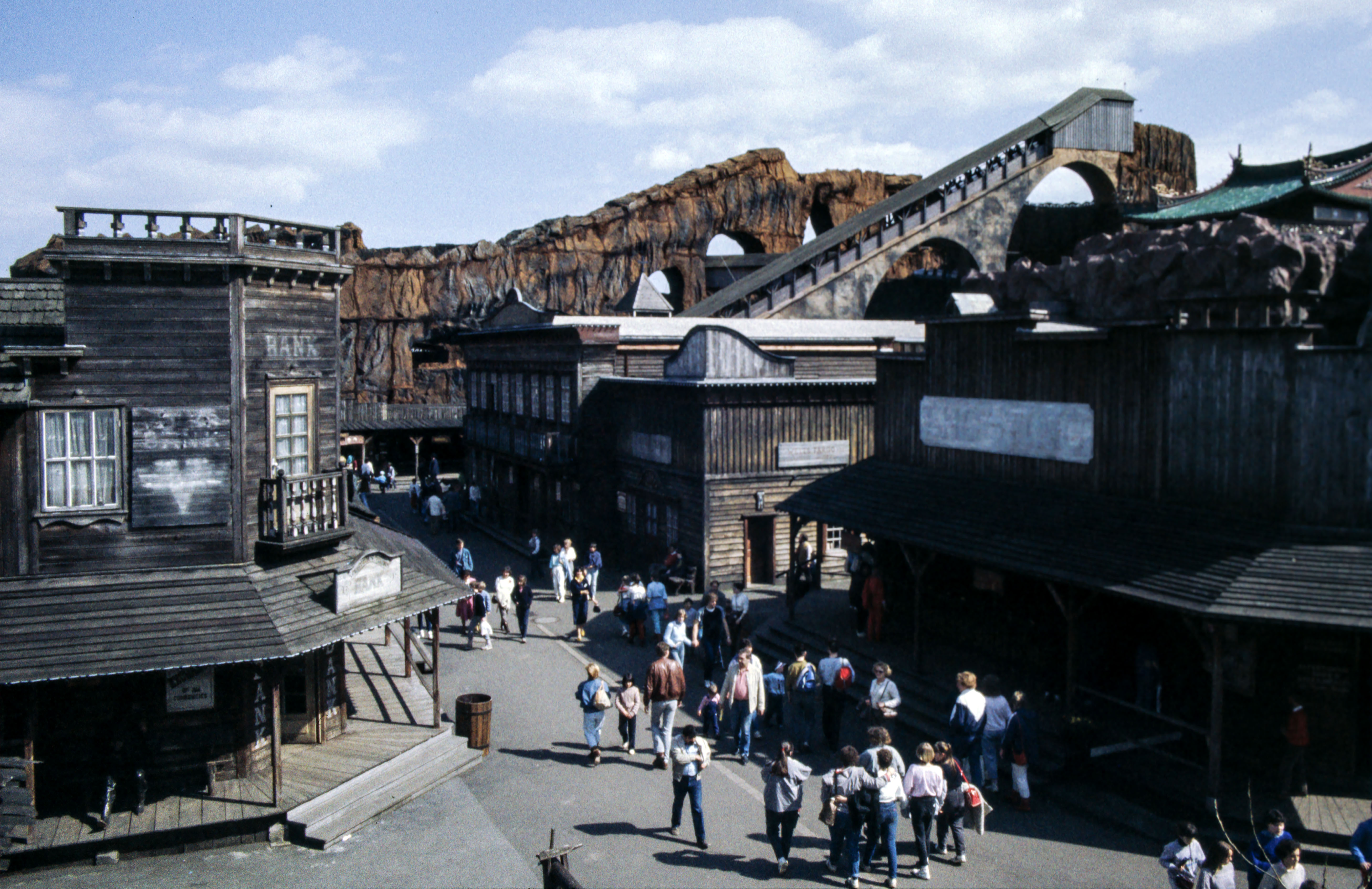 Phantasialand_WildWest_1984.jpg