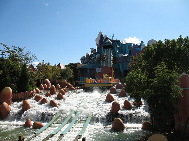 800px-Ripsaw_Falls_at_Islands_of_Adventure.jpg