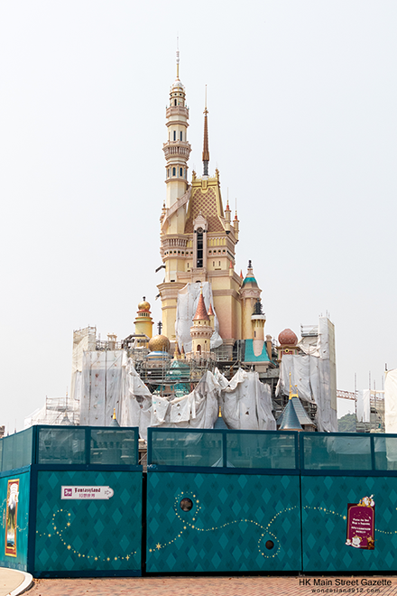 HKMSG_Hong_Kong_Disneyland_Castle_of_Magical_Dreams_Transformation_Construction_190928_18.png